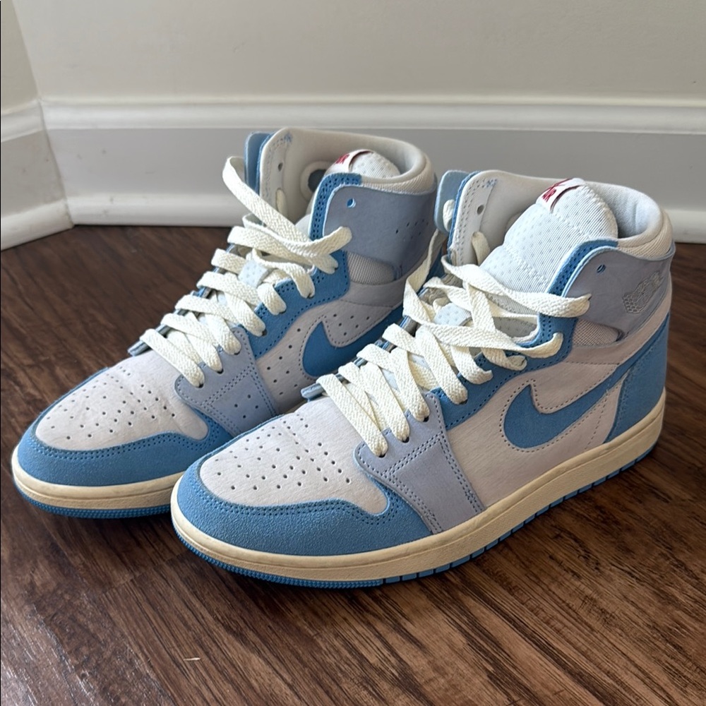 Zoom Air Jordan 1’s High-Top Sneakers in Blue and White